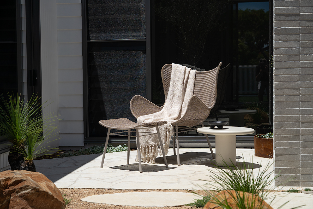 Amos Outdoor Wingchair - Linen - Image 15